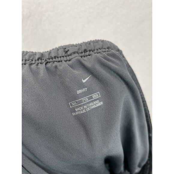 Nike Dri-FIT Training Shorts Men’s XXL Gray Black Patchwork Athletic Gym Wear - Picture 7 of 8